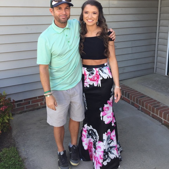 PROM DRESS - Picture 4 of 4